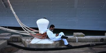 The Sailors on the USS Abraham Lincoln Deserve Better