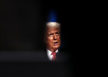 How to Claw Back Wealth From Toppled Autocrats