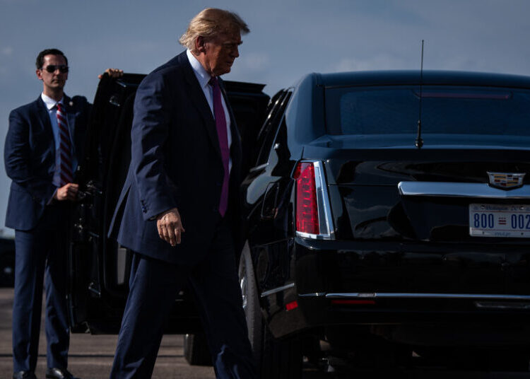 High Debt and Rising Prices Catch Up to Trump, as Midterms Near