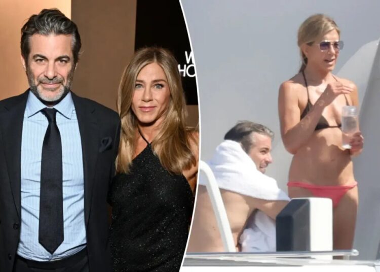Why Jennifer Aniston isn’t hiding her romance with hynotherapist Jim Curtis — even though insiders say she won’t marry him