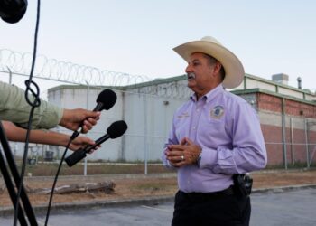How states’ fight over an ICE agent could open a new political battleground