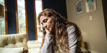The common heart attack symptom many women ignore