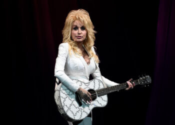 The financial (and life) lessons I learned from Dolly Parton’s ‘9 to 5’