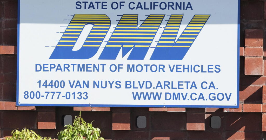 California regulators rushed their decision on driverless trucks, Teamsters’ lawsuit says