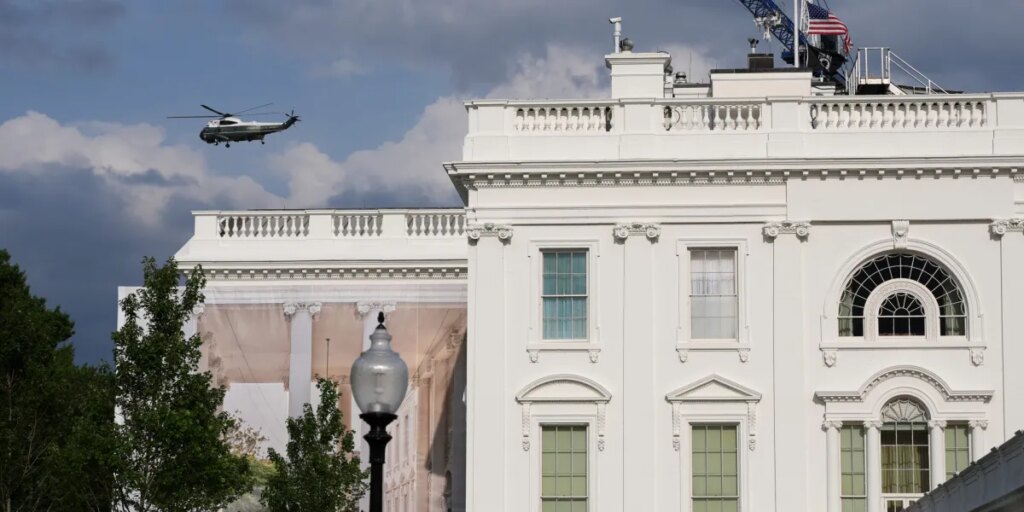 Former White House teleprompter operator must turn over more than $100,000 in profits and pay a $65,000 fine in insider trading settlement