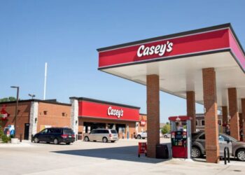 Casey’s quietly became America’s fifth-largest pizza chain. Meet the Fortune 500 gas station Gen Z can’t stop posting about