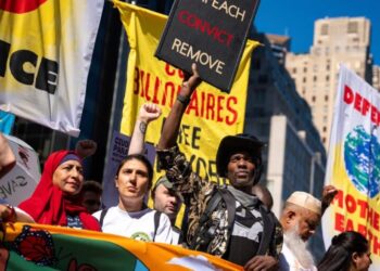 The Earth is sizzling, but ‘climate hushing’ is hot right now among Democrats. ‘People are increasingly freaked out about other issues’