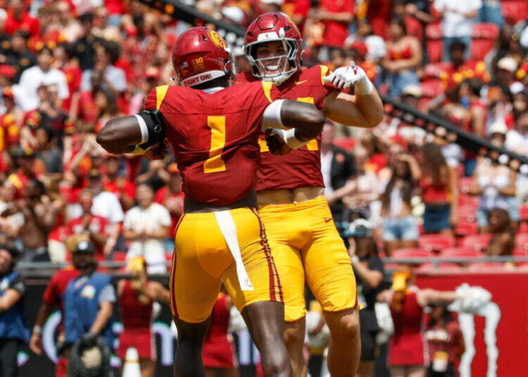 USC youth movement powers No. 14 Trojans to season-opening win over San José State