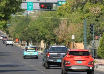 With ‘virtual speed bumps,’ these cities have reduced crashes by rewarding slower drivers with fewer red lights