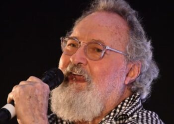 Randy Quaid Rants That Anne Hathaway Is a ‘Leftist, Woke, Horrible Choice’ for ‘Days of Thunder 2’
