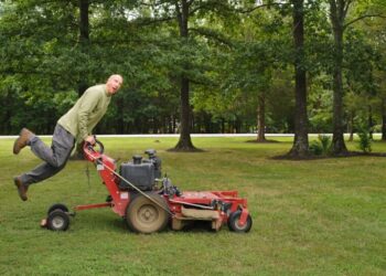 He Was a Top Lawn Care Influencer on YouTube. Then Everything Went Haywire.