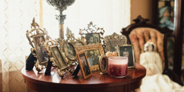 These photographers capture Grandma’s house just as she left it
