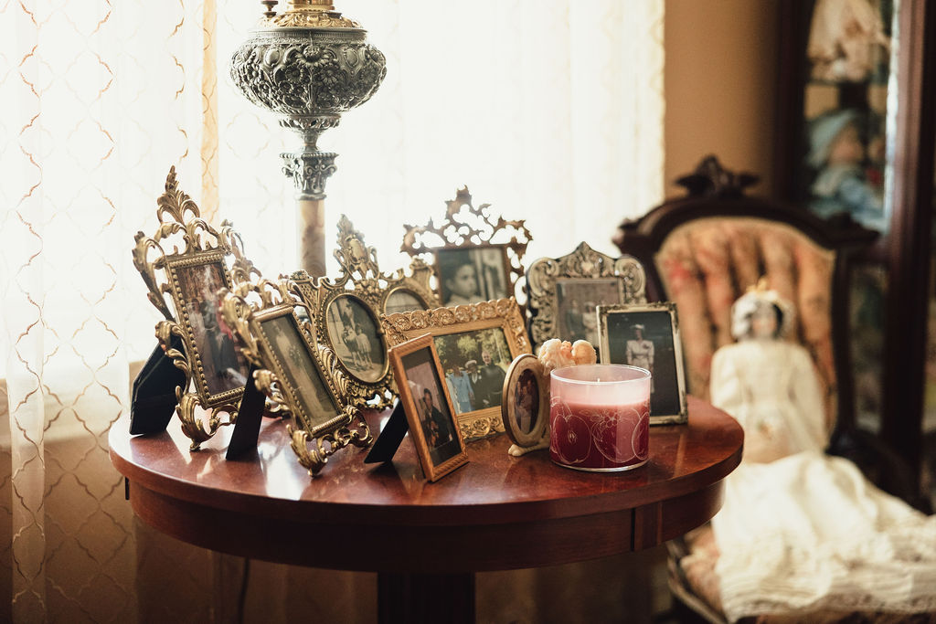 These photographers capture Grandma’s house just as she left it