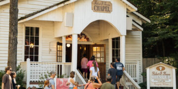 Dolly Parton Was Shaped by a Small Rural Church. They’re Fading Away.