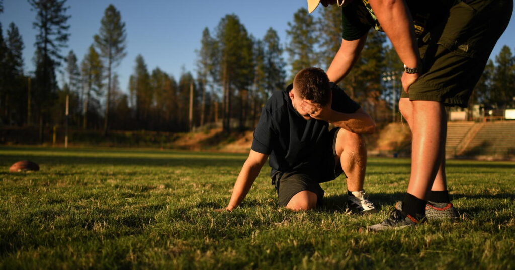 New CTE study renews parental concerns about teenagers playing football
