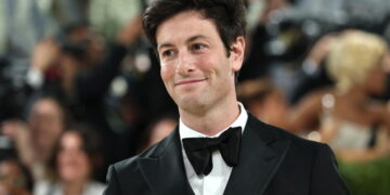 Avoiding the family drama: How Josh Kushner built a $16-billion legacy and became the newest owner of the Lakers