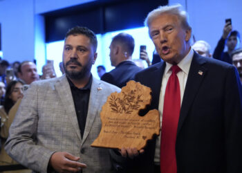Trump’s Arab American allies in Michigan are jumping ship. Mike Rogers could pay the price.