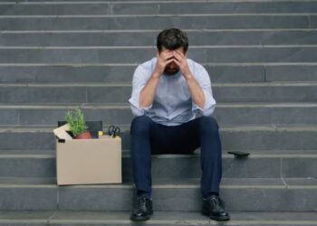 The official jobless rate is so low the Fed thinks the economy is at full employment. But a gauge of the ‘functionally unemployed’ keeps climbing