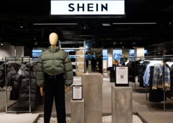 Shein CEO’s wealth slumps $15 billion after whittled-down IPO