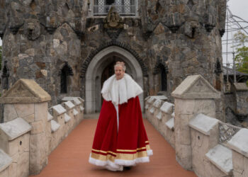 A Connecticut Castle, a Cosplay King and a Nation of Men in Crisis