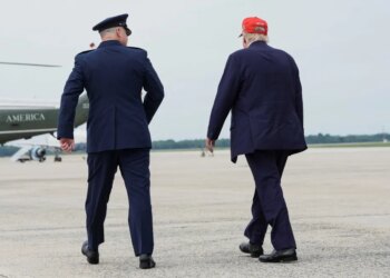 Desperate Trump ‘gamble’ to salvage midterms may result in violent October surprise