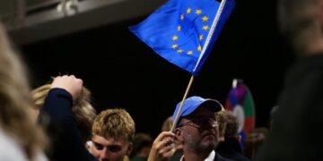 Iceland opposes E.U. membership talks as local concerns outweigh fears of Trump
