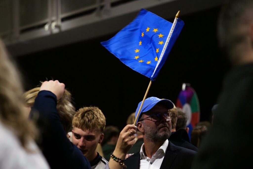 Iceland opposes E.U. membership talks as local concerns outweigh fears of Trump