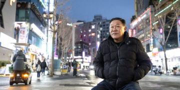 Hochul Pardons Purple Heart Veteran Who Had Self-Deported to South Korea