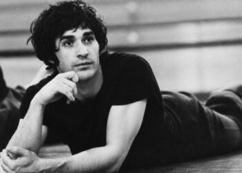 Ted Striggles, Who Helped His Fellow Dancers as a Lawyer, Dies at 84