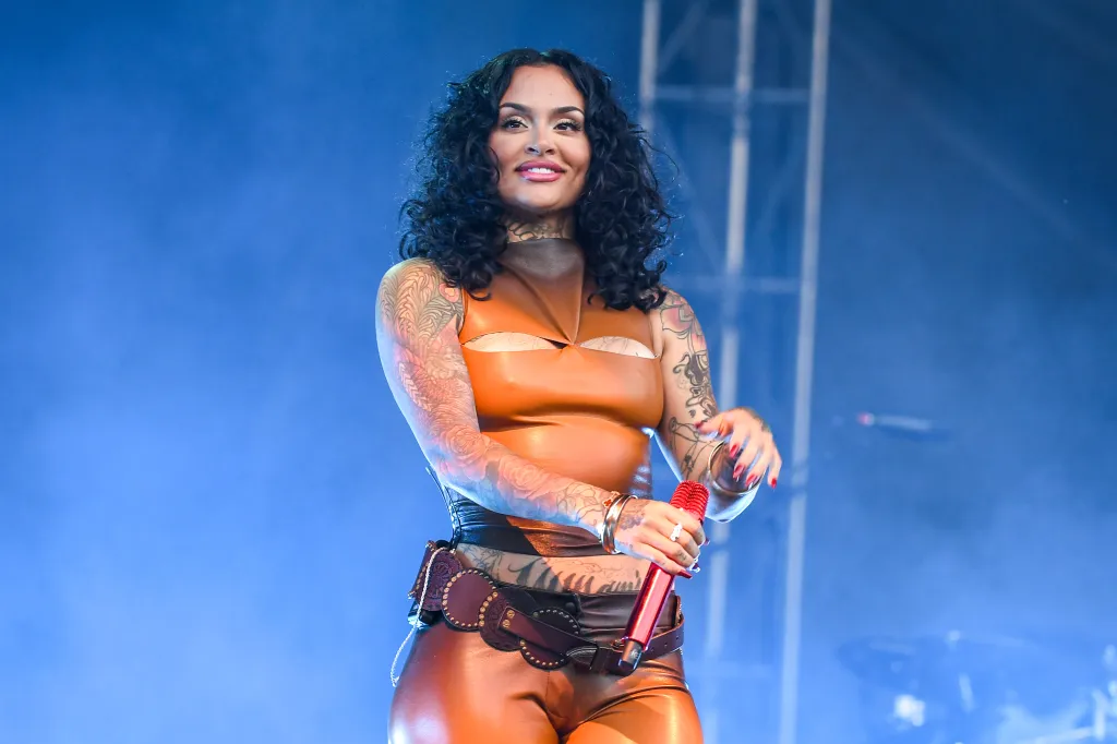 Kehlani performs onstage during ONE Musicfest 2025.