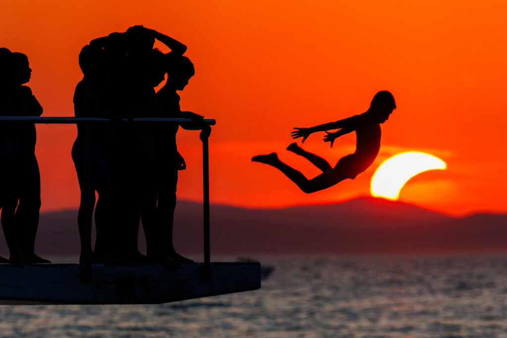 The Most Spectacular Photos of Europe’s Total Solar Eclipse