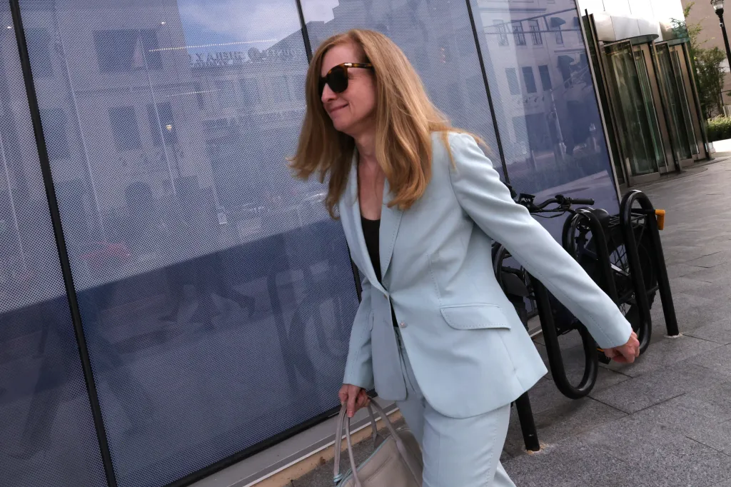 Laura Overdeck, estranged wife of billionaire John Overdeck, leaving Newark Family Court.