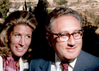Nancy Kissinger, Wife of Former Secretary of State, Dies at 92