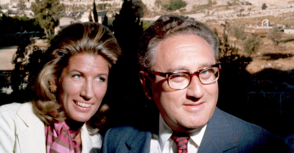 Nancy Kissinger, Wife of Former Secretary of State, Dies at 92