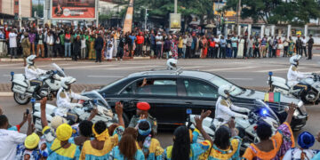 Cameroon’s Aging President Returns From Months-Long Stay Abroad