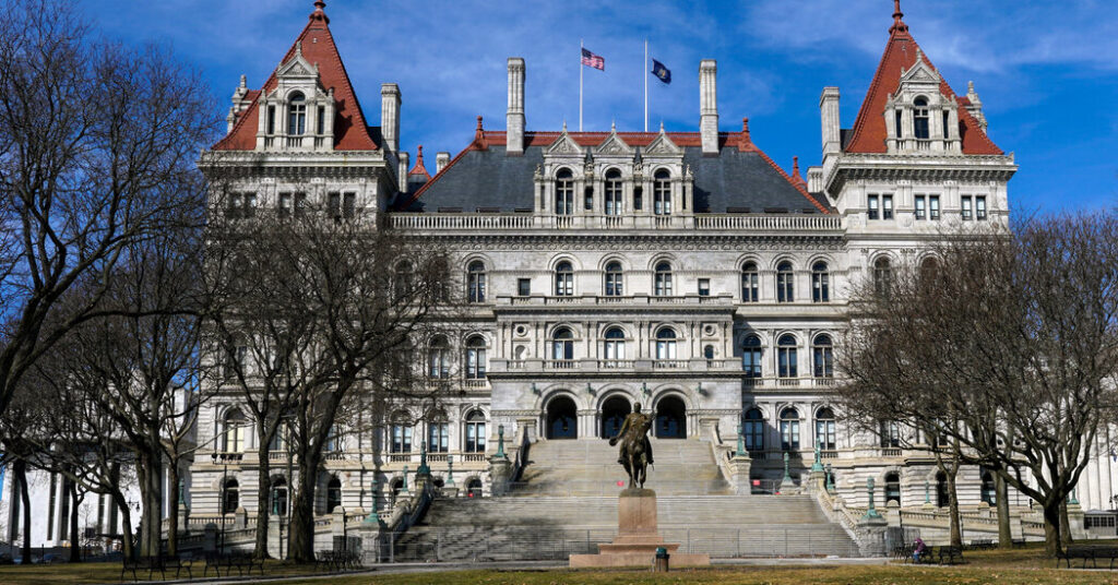 Woman Arrested in Plot to Bomb New York State Capitol