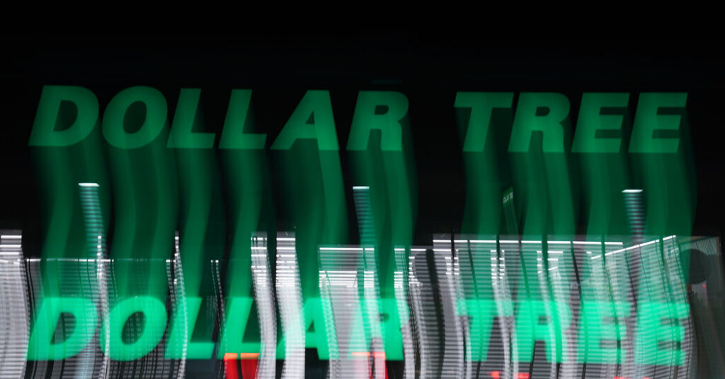 3 Teen Girls Knifed by Woman in Attack at Dollar Tree, Police Say