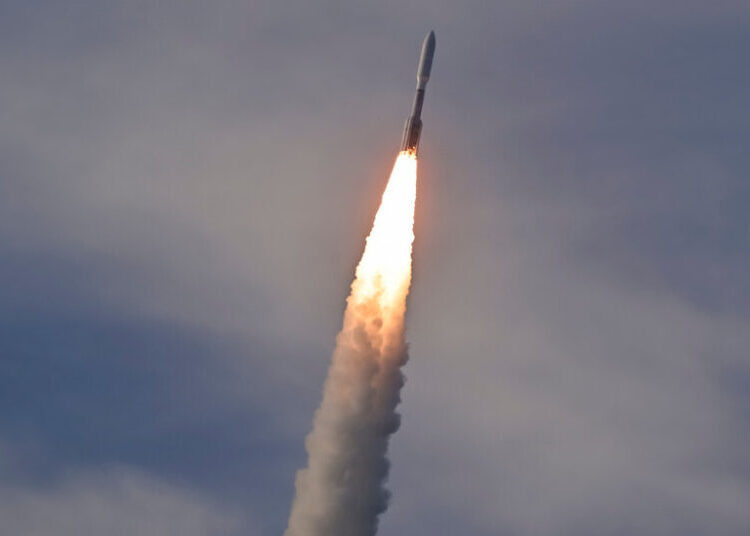 Trump Announces a New Policy for a ‘Golden Age of Space Transportation’