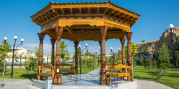 Gazebos From Uzbekistan: The Latest Foreign Gifts in Trump’s Washington