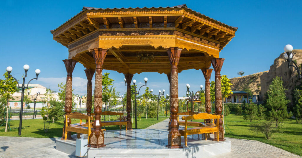 Gazebos From Uzbekistan: The Latest Foreign Gifts in Trump’s Washington