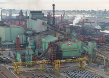 Trump’s Midnight Deadline for Canada-U.S. Tariff Deal Looms