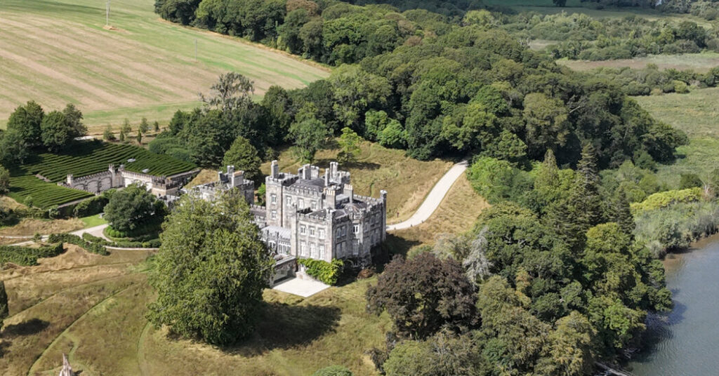 Mark Zuckerberg Buys an Irish Castle