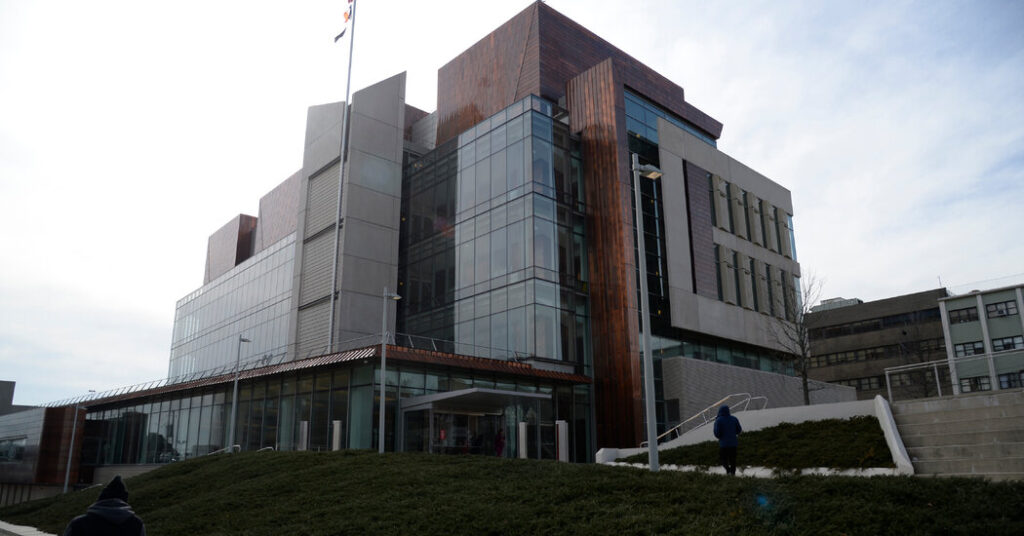Staten Island Becomes the Place to Challenge Mamdani’s Policies in Court