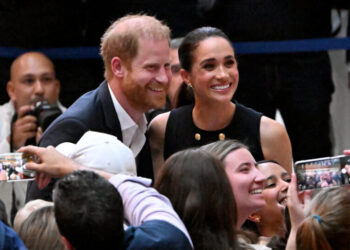 ‘They’re Always Going to Be Polarizing’: Britons Split on Harry and Meghan’s Return