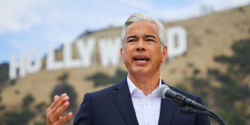 California Cancels Talks With Paramount Over Warner Bros. Merger