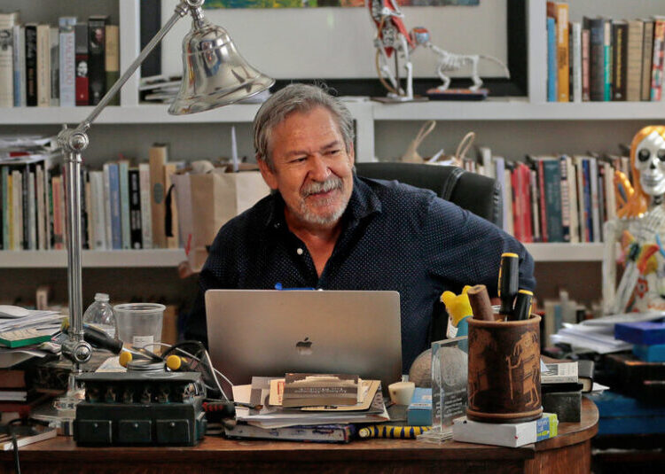 Benjamin Alire Sáenz, First Latino Writer to Win PEN/Faulkner, Dies at 71