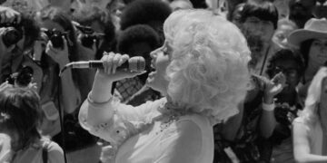 Dolly Parton Had the Voice, and Concerns, of an Earth Angel
