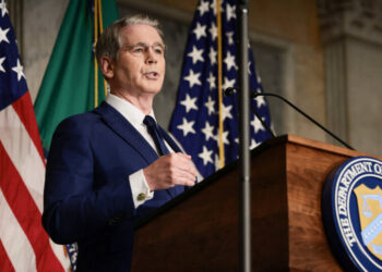 U.S. Unveils Campaign to Cripple Iran’s Economy, but Offers Few Details