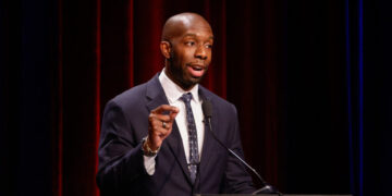 Ex-School Board Chair Wins Race to Fill David Scott’s House Seat in Georgia