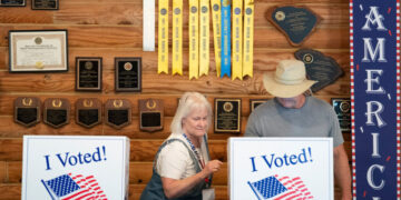South Carolina Election Becomes Test for Trump